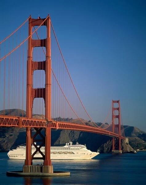 Golden Gate Bridge & Cruise Ship, San Francisco, California, USA