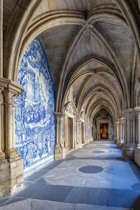 Framed Print : Gothic Cloisters with Baroque Azulejos, Porto Cathedral, Porto, Portugal, Southern Europe Framed Print : Gothic Cloisters with Baroque Azulejos, Porto Cathedral, Porto, Portugal, Southern Europe