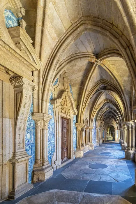 Framed Print : Gothic Cloisters with Baroque Azulejos, Porto Cathedral, Porto, Portugal, Southern Europe Framed Print : Gothic Cloisters with Baroque Azulejos, Porto Cathedral, Porto, Portugal, Southern Europe