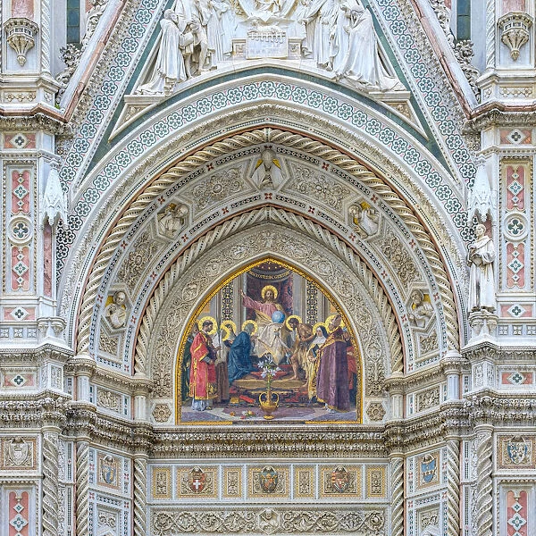 Gothic Revival facade (detail) of Florence Cathedral (Duomo di Firenze)
