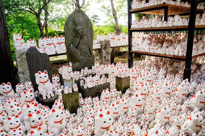 Framed Print : Gotokuji temple near Tokyo, Japan - home to thousands of manekineko cat statues Framed Print : Gotokuji temple near Tokyo, Japan - home to thousands of manekineko cat statues