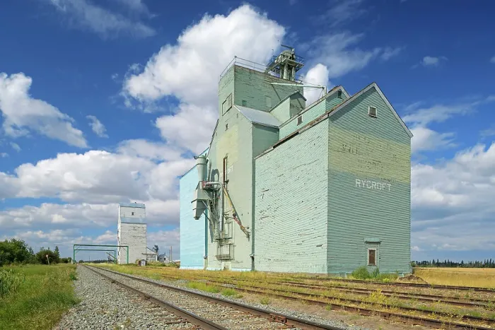 Framed Print : Grain elevator Rycroft, Alberta, Canada
