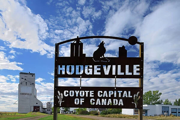 Grain elevator and town sign Hodgeville Saskatchewan, Canada