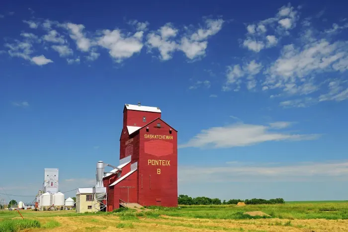 Framed Print : Grain elevators Ponteix Saskatchewan, Canada Framed Print : Grain elevators Ponteix Saskatchewan, Canada