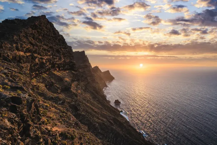 Framed Print : Gran Canaria, Canary Islands, Spain. Wild coast at sunset from Mirador del Balcon