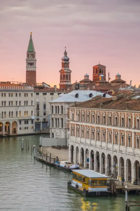 Framed Print : Grand Canal near the Rialto bridge, Venice, Italy