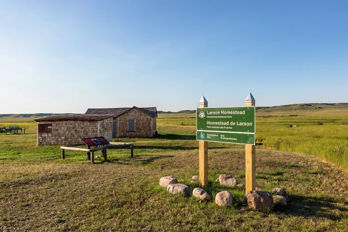 Framed Print : Grasslands National Park West Block, Saskatchewan, Canada, North America Framed Print : Grasslands National Park West Block, Saskatchewan, Canada, North America