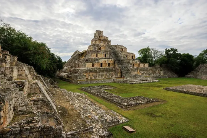 Framed Print : The Great Temple, Edzna, Yucatan peninsula, Mexico Framed Print : The Great Temple, Edzna, Yucatan peninsula, Mexico