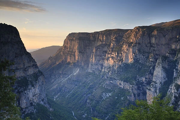 Greece, Epirus Ragion, Zagorohoria Mountains, Vikos Gorge National Park (World s