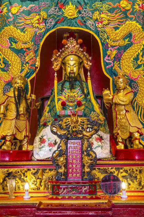 Framed Print : Guan Di Temple, Chinatown, Kuala Lumpur, Malaysia Framed Print : Guan Di Temple, Chinatown, Kuala Lumpur, Malaysia