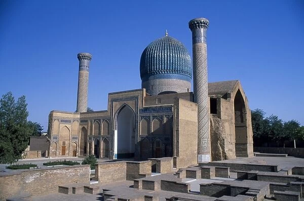 Gur-e Mir mausoleum, commissioned by Timur for his grandson