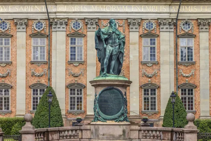 Framed Print : Gustav Erich statue in front of the Riddarhuset in Stockholm, Sweden Framed Print : Gustav Erich statue in front of the Riddarhuset in Stockholm, Sweden