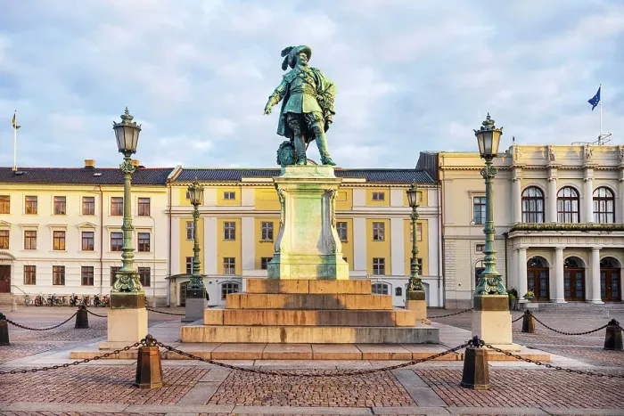 Framed Print : The Gustavus Adolphus Square (Gustav Adolfs Torg), Gothenburg, Sweden Framed Print : The Gustavus Adolphus Square (Gustav Adolfs Torg), Gothenburg, Sweden