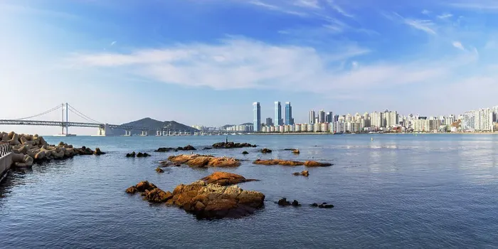 Framed Print : Gwangalli beach and Gwangan Bridge, Busan, South Korea