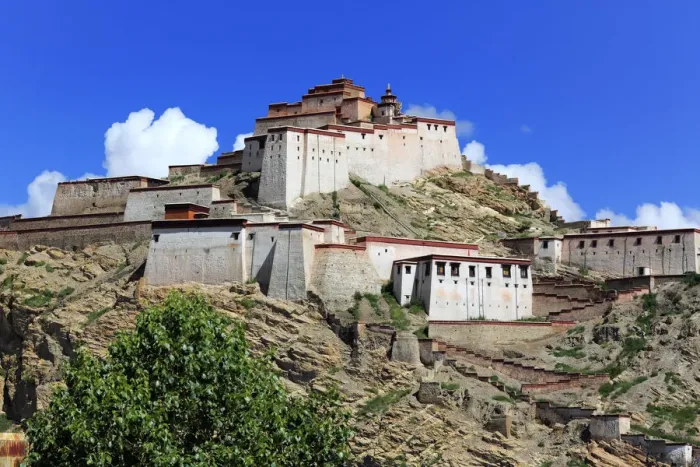 Framed Print : Gyantse Dzong, Gyantse County, Shigatse Prefecture, Tibet, China Framed Print : Gyantse Dzong, Gyantse County, Shigatse Prefecture, Tibet, China