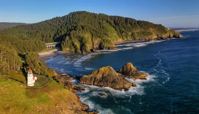 Framed Print : Haceta Head Lighthouse & Coastline, Oregon, USA
