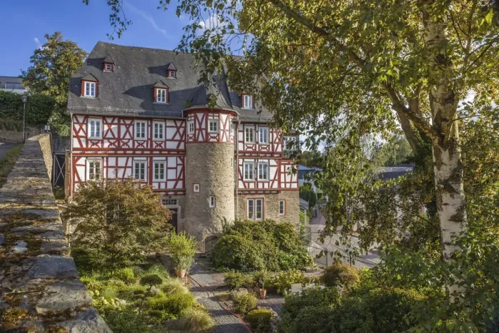 Framed Print : Half-timbered palace in the old town of Idstein, Hesse, Germany
