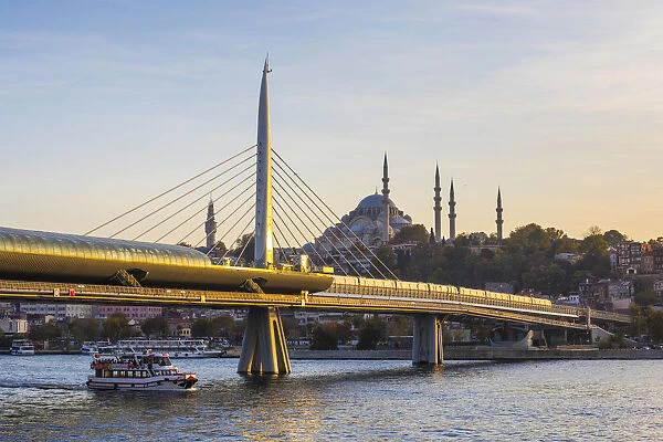 Halic Metro Bridge & Suleymaniye Camii (Mosque), Golden Horn, Istanbul, Turkey