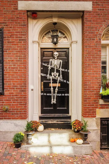Framed Print : Hallowween decorations in the Historic District Boston, Massachusetts, USA Framed Print : Hallowween decorations in the Historic District Boston, Massachusetts, USA