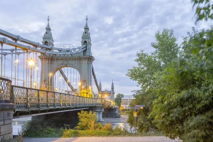 Framed Print : Hammersmith Bridge Illuminated at dusk, Hammersmith, London, England, UK Framed Print : Hammersmith Bridge Illuminated at dusk, Hammersmith, London, England, UK