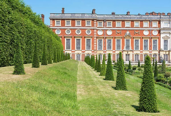 Hampton Court Palace south front, built by Christopher Wren for William III and Mary II, viewed from the Privy Garden, London, England