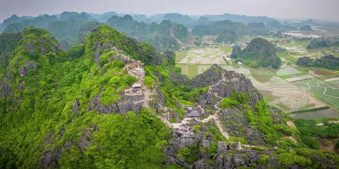 Framed Print : Hang Mua Big Pagoda, Ninh Binh, Vietnam