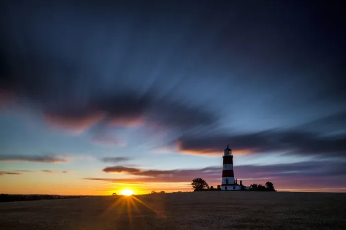 Framed Print : Happisburgh Lighthouse at Sunset, Happisburgh, Norfolk, England Framed Print : Happisburgh Lighthouse at Sunset, Happisburgh, Norfolk, England