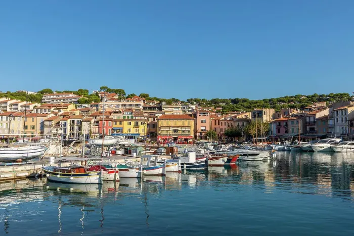 Framed Print : The Harbour at Cassis, Cassis, Provence-Alpes-Cote d'Azur, France Framed Print : The Harbour at Cassis, Cassis, Provence-Alpes-Cote d'Azur, France