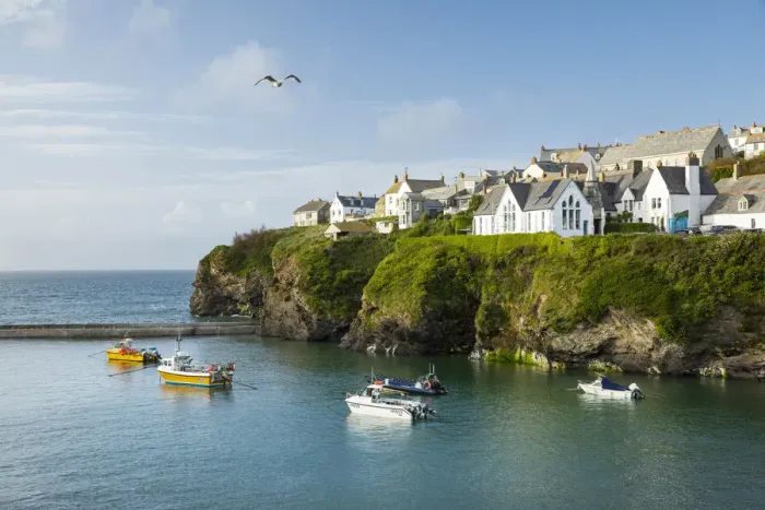 Framed Print : Harbour at Port Isaac, Cornwall, England, UK Framed Print : Harbour at Port Isaac, Cornwall, England, UK