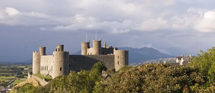 Framed Print : Harlech Castle in Snowdonia National Park, Wales. Autumn (September)