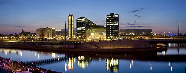 Hauptbahnhof (Main railway station) and River Spree, Berlin, Germany