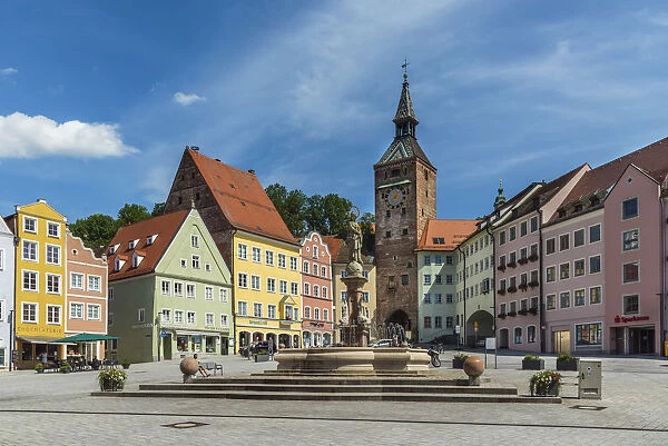 Hauptplatz square with Schmalzturm medieval tower, Landsberg am Lech, Bavaria, Germany