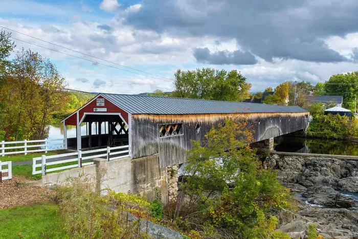 Framed Print : Haverhill-Bath Covered Bridge, New Hampshire, USA Framed Print : Haverhill-Bath Covered Bridge, New Hampshire, USA