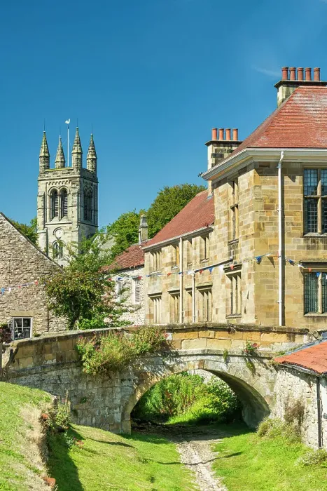 Framed Print : Helmsley, North Yorkshire, England Framed Print : Helmsley, North Yorkshire, England