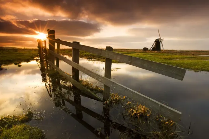 Framed Print : Herringfleet Windmill at Sunrise, Herringfleet, Suffolk, England
