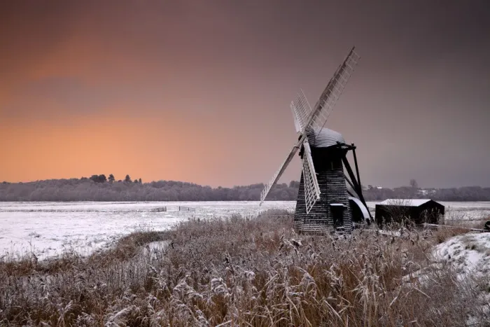 Framed Print : Herringfleet Mill in Winter, Suffolk, England Framed Print : Herringfleet Mill in Winter, Suffolk, England
