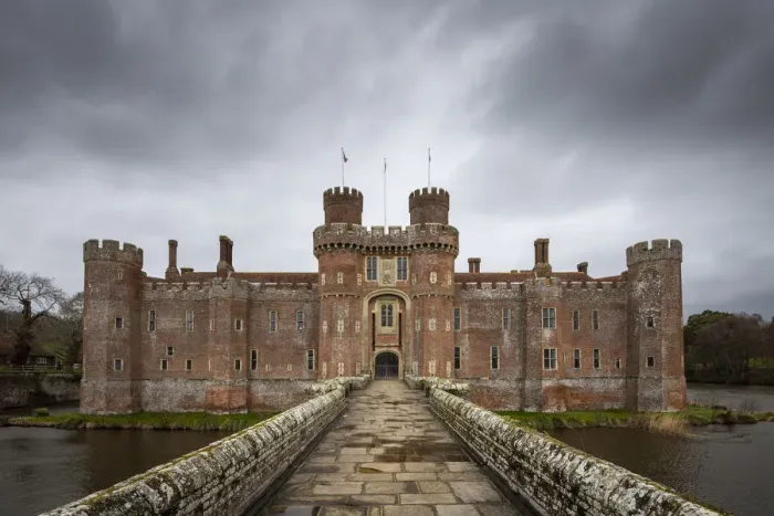 Framed Print : Herstmonceux castle, Herstmonceux, East Sussex, England, UK Framed Print : Herstmonceux castle, Herstmonceux, East Sussex, England, UK