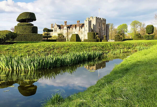 Hever Castle, 13th century double moated castle, and the childhood home of Anne Boleyn, Kent, England