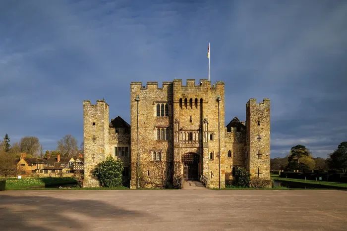Framed Print : Hever Castle, Hever, Edendridge, Kent, England, UK Framed Print : Hever Castle, Hever, Edendridge, Kent, England, UK