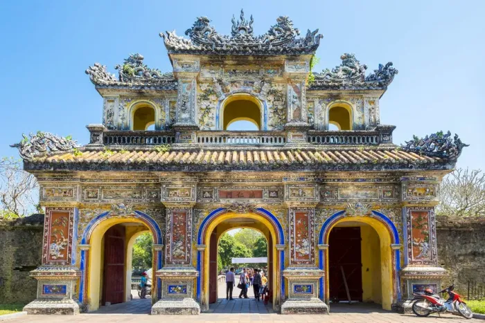 Framed Print : Hien Nhon Gate (Cua Hien Nhon) entrance to Imperial City, Hue, Thua Thien-Hue Province Framed Print : Hien Nhon Gate (Cua Hien Nhon) entrance to Imperial City, Hue, Thua Thien-Hue Province