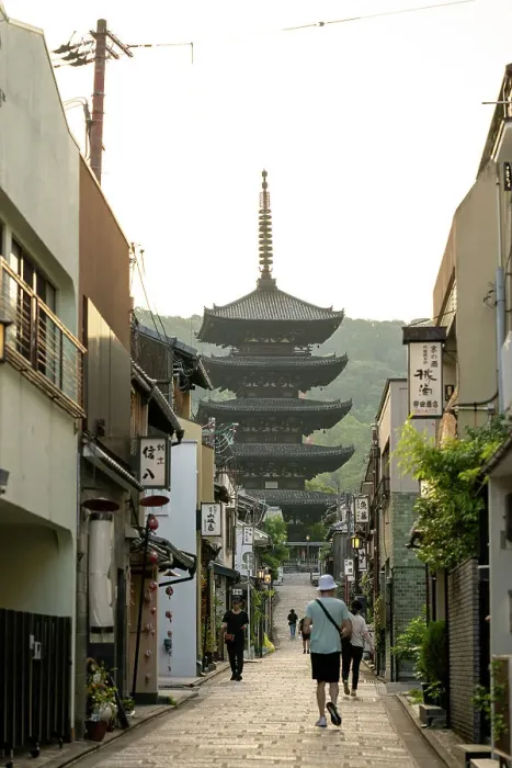 Framed Print : Higashiyama District and Yasaka Pagoda in Hokanji Temple, Kyoto, Japan Framed Print : Higashiyama District and Yasaka Pagoda in Hokanji Temple, Kyoto, Japan