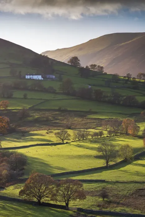 Framed Print : High Snab farmhouse in the beautiful Newlands Valley, Lake District National Park Framed Print : High Snab farmhouse in the beautiful Newlands Valley, Lake District National Park