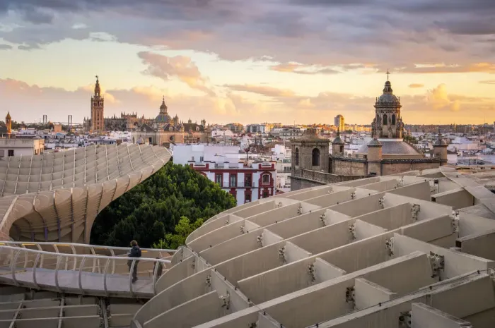 Framed Print : High view of Seville from Metropol Parasol public walking sculpture