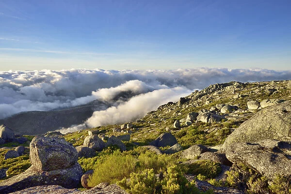 The top of the highest mountain range in Continental Portugal, 2000m