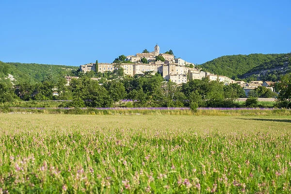 Hilltop town of Banon, Alpes-de-Haute-Provence, Provence-Alpes-Ca'te d Azur, France