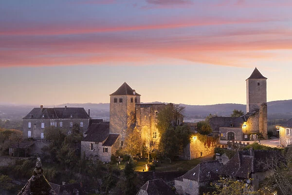 Hilltop village of Montvalent at sunset, Lot, Occitanie, France