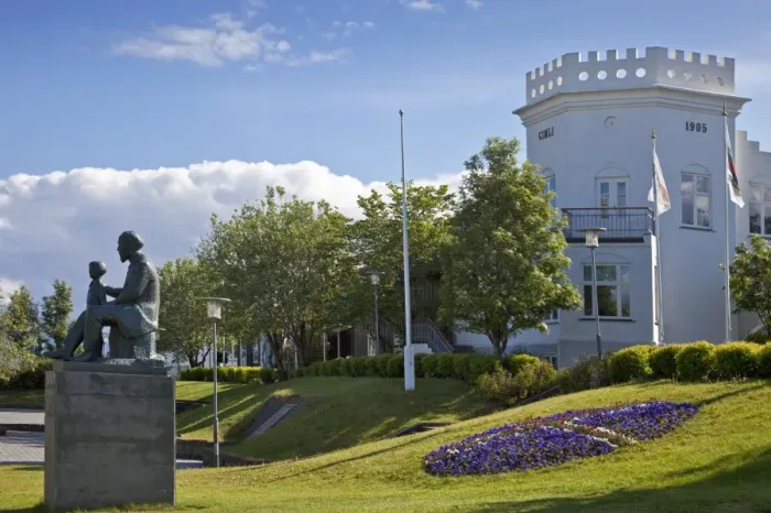 Framed Print : The historic Gimli building was constructed in 1905 by engineer Knud Zimsen who later became mayor of Reykjavik. It now houses the Icelandic Framed Print : The historic Gimli building was constructed in 1905 by engineer Knud Zimsen who later became mayor of Reykjavik. It now houses the Icelandic