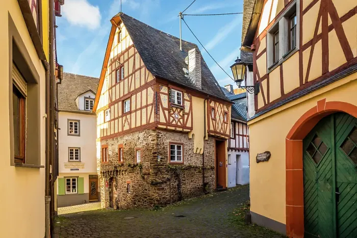 Framed Print : Historic houses in the old town of Ediger, Ediger-Eller, Mosel, Rhineland-Palatinate, Germany Framed Print : Historic houses in the old town of Ediger, Ediger-Eller, Mosel, Rhineland-Palatinate, Germany