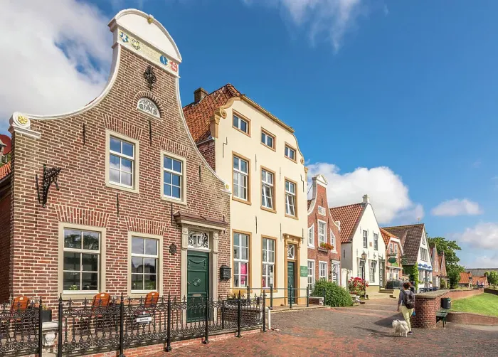 Framed Print : Historic houses in the old town of Greetsiel, East Frisia, Lower Saxony, Germany Framed Print : Historic houses in the old town of Greetsiel, East Frisia, Lower Saxony, Germany
