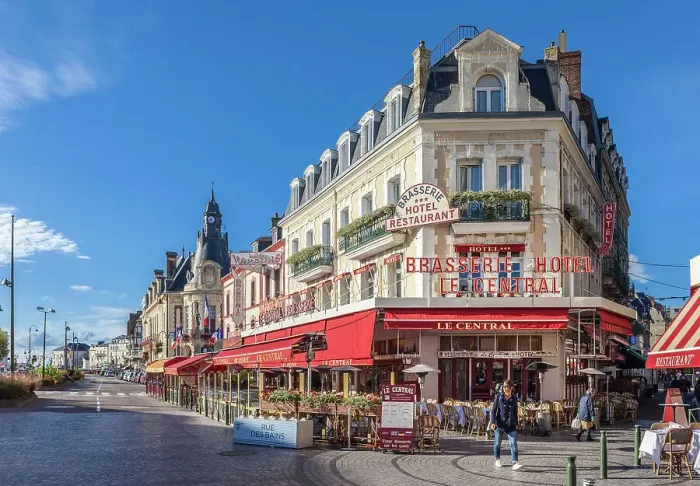 Framed Print : Historic houses in the old town of Trouville-sur-Mer, Calvados, Normandy, France Framed Print : Historic houses in the old town of Trouville-sur-Mer, Calvados, Normandy, France
